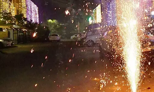 Chandigarh: पटाखा प्रतिबंध उल्लंघन के लिए 3 मामले दर्ज