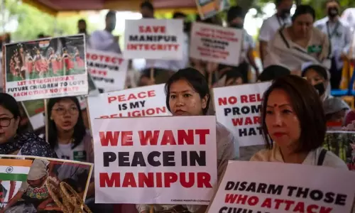 Manipur : बढ़ती हिंसा के बीच सामुदायिक नेताओं ने समझदारी का आह्वान किया