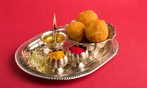 Bhai Dooj की पूजा थाली में इन चीजों को रखना होगा शुभ Bhai Dooj की पूजा थाली में इन चीजों को रखना होगा शुभ