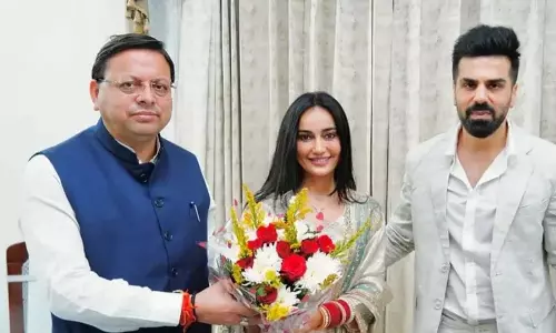 नवविवाहित सुरभि ज्योति-सुमित सूरी ने मुख्यमंत्री Pushkar Singh Dhami से की मुलाकात