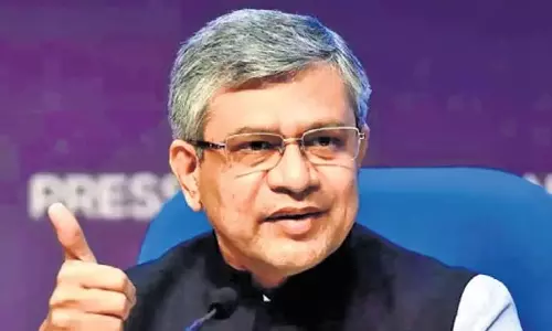 रेल मंत्री अश्विनी वैष्णव ने Kerala में रेल परियोजनाओं की समीक्षा की