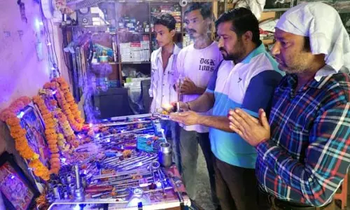 Jammu: विश्वकर्मा दिवस विधि-विधान से मनाया गया Jammu: विश्वकर्मा दिवस विधि-विधान से मनाया गया
