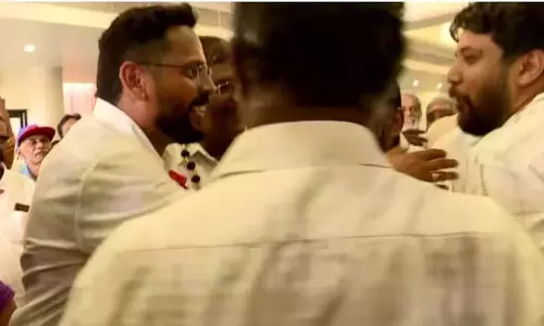 Kerala: राहुल मंगूटा और शफ़ी परम्बा ने सरीन से हाथ मिलाने से किया इनकार