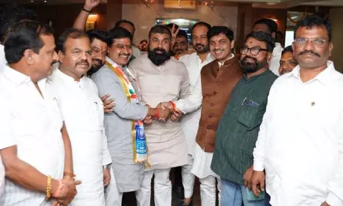 Bhosari विधानसभा में मेल-मिलाप खत्म: रवि लांडगे अपना नामांकन वापस लेंगे Bhosari विधानसभा में मेल-मिलाप खत्म: रवि लांडगे अपना नामांकन वापस लेंगे