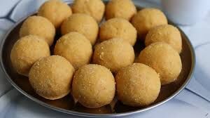 Besan Laddu बेहद आसान है रेसिपी