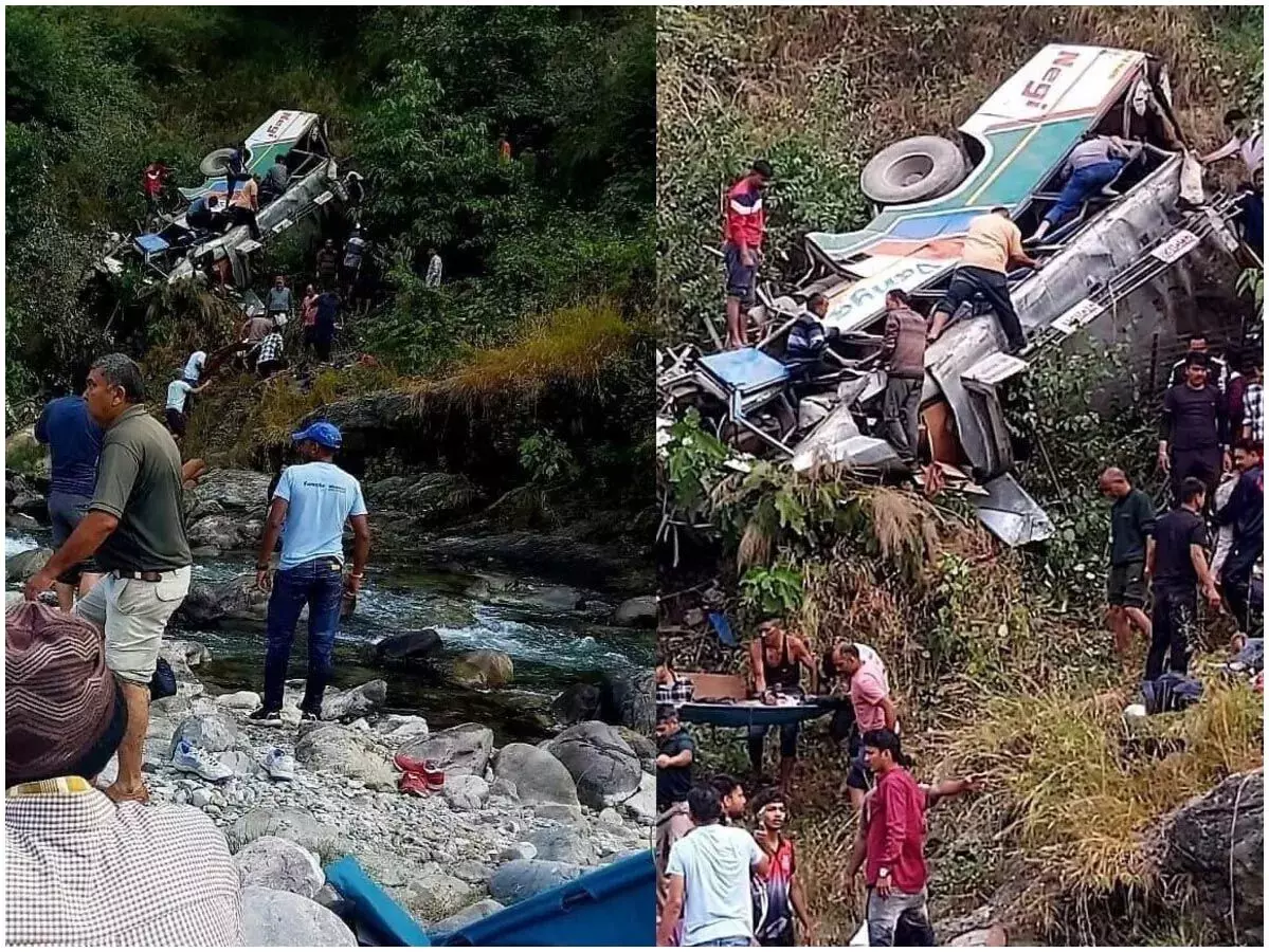 Bus Accident: बस खाई में गिरी, अब तक 36 यात्रियों की मौत