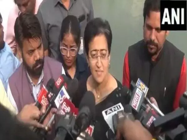 1000 से अधिक स्थानों पर छठ घाट तैयार: CM Atishi