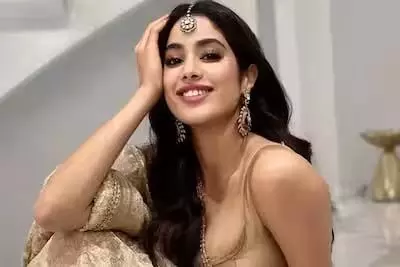 Janhvi Kapoor हिट फिल्म के रीमेक में हैं जो तेलुगु में भी रिलीज