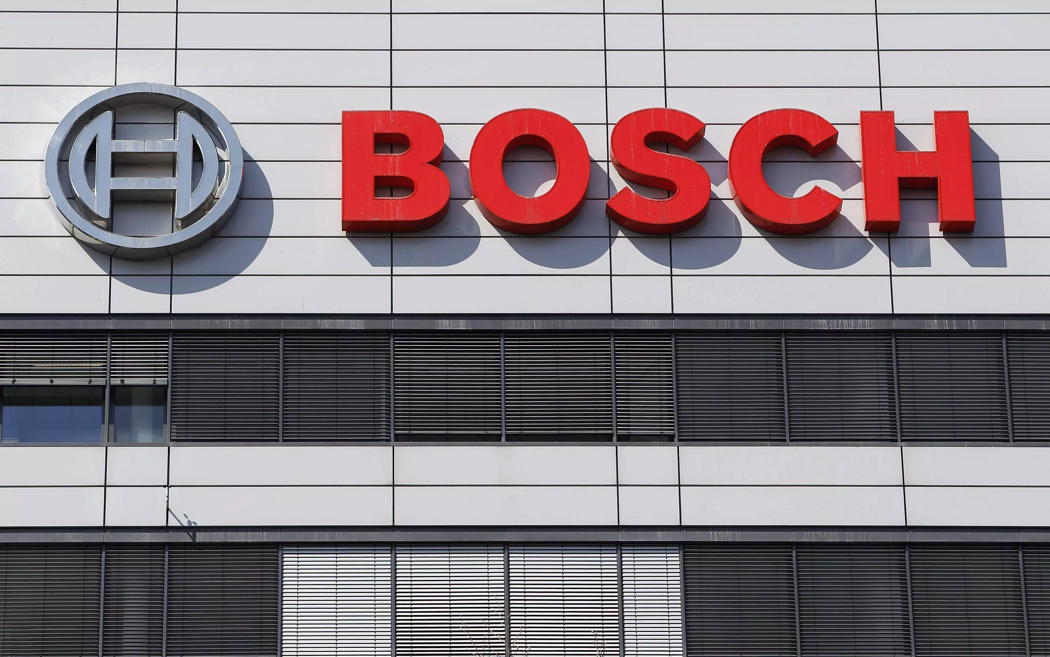 Bosch 2024: पूर्वानुमान कम करते हुए 7,000 से अधिक नौकरियों में कटौती