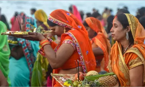 Chhath Puja में व्रत रखने का निर्णय नहाय-खाय के दिन लिया जाता Chhath Puja में व्रत रखने का निर्णय नहाय-खाय के दिन लिया जाता
