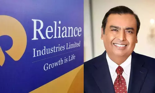 Reliance के शेयर 4 फीसदी से ज्यादा गिरे Reliance के शेयर 4 फीसदी से ज्यादा गिरे