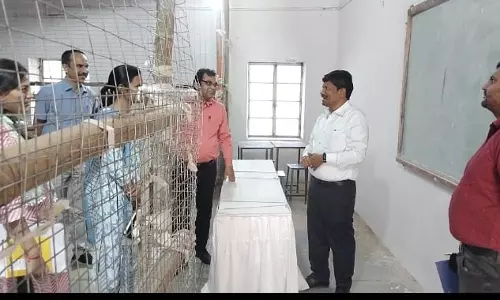 Dungarpur: जिला स्तरीय एकीकृत नियंत्रण कक्ष का किया निरीक्षण