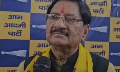 आप में शामिल हुए भाजपा के वरिष्ठ नेता बीबी त्यागी आप में शामिल हुए भाजपा के वरिष्ठ नेता बीबी त्यागी