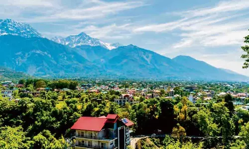 गर्मी का दौर जारी, Solan और धर्मशाला में नवंबर का रिकॉर्ड तापमान गर्मी का दौर जारी, Solan और धर्मशाला में नवंबर का रिकॉर्ड तापमान