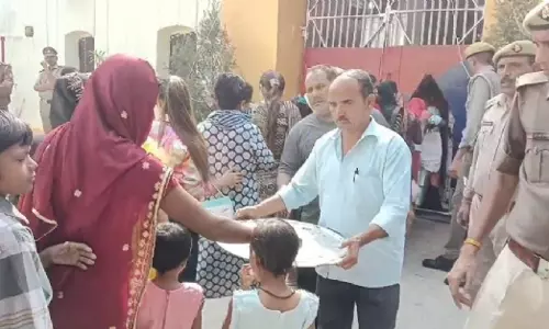 Moradabad: भाइयों का तिलक करने जिला कारागार पहुंची 946 बहनें