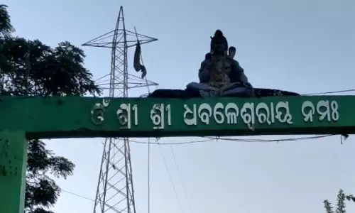 श्रद्धालु कार्तिक Monday को धबलेश्वर पीठ में करते हैं पूजा-अर्चना
