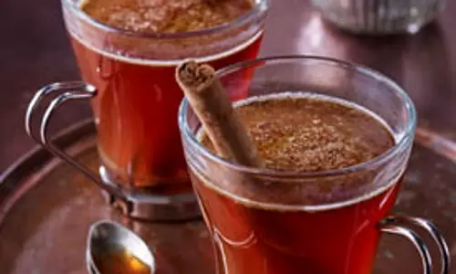 Spiced मक्खन के साथ मुल्ड साइडर रेसिपी