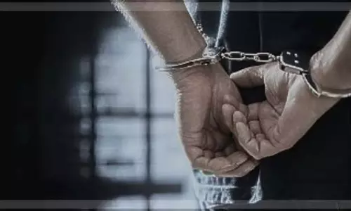 2015 में पुलिस पर हमला करने के लिए वांछित व्यक्ति को Mopa हवाई अड्डे पर हिरासत में लिया