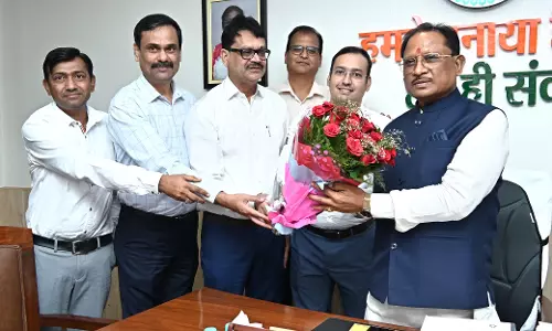 मुख्यमंत्री विष्णुदेव साय का राज्य प्रशासनिक सेवा के पदोन्नत अधिकारियों ने जताया आभार मुख्यमंत्री विष्णुदेव साय का राज्य प्रशासनिक सेवा के पदोन्नत अधिकारियों ने जताया आभार