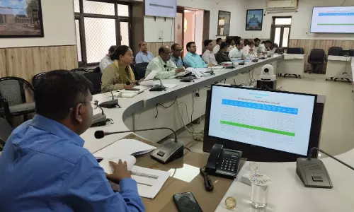 Jalore: जिला कलेक्टर की अध्यक्षता में साप्ताहिक समीक्षा बैठक सम्पन्न