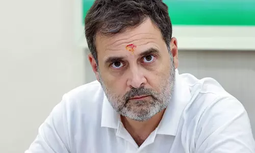 बस दुर्घटना: Rahul Gandhi ने कांग्रेस कार्यकर्ताओं से राहत एवं बचाव कार्य में मदद करने को कहा बस दुर्घटना: Rahul Gandhi ने कांग्रेस कार्यकर्ताओं से राहत एवं बचाव कार्य में मदद करने को कहा