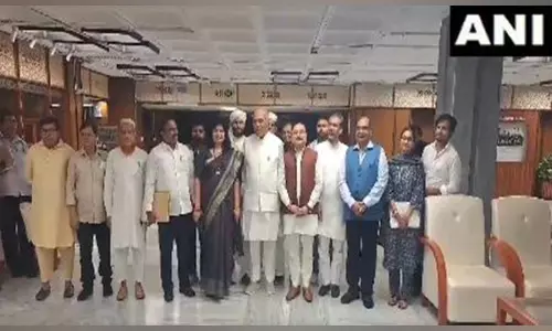 मुस्लिम महिला समूह ने संयुक्त संसदीय समिति के समक्ष Wakf Board के कामकाज पर जताई चिंता