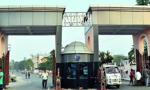 SCB मेडिकल कॉलेज के प्रथम वर्ष के छात्र ने अंतिम वर्ष के छात्र पर रैगिंग का लगाया आरोप SCB मेडिकल कॉलेज के प्रथम वर्ष के छात्र ने अंतिम वर्ष के छात्र पर रैगिंग का लगाया आरोप