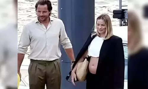 Margot Robbie ने अपने पति टॉम एकरले के साथ अपने पहले बच्चे का स्वागत किया- रिपोर्ट