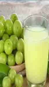 Amla Juice Benefits: खाली पेट आंवले का जूस पीने के हैं कई फायदें