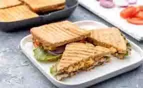 Potato Grilled Sandwich :  नाश्ते में बनाएं आलू ग्रिल्ड सैंडविच