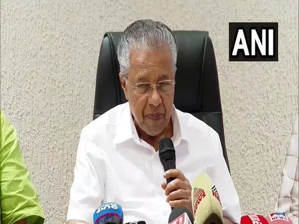 Kerala CM ने रेल मंत्री को पत्र लिखकर अनुबंध कर्मचारियों को नियुक्त करने में सुरक्षा उल्लंघन का हवाला दिया