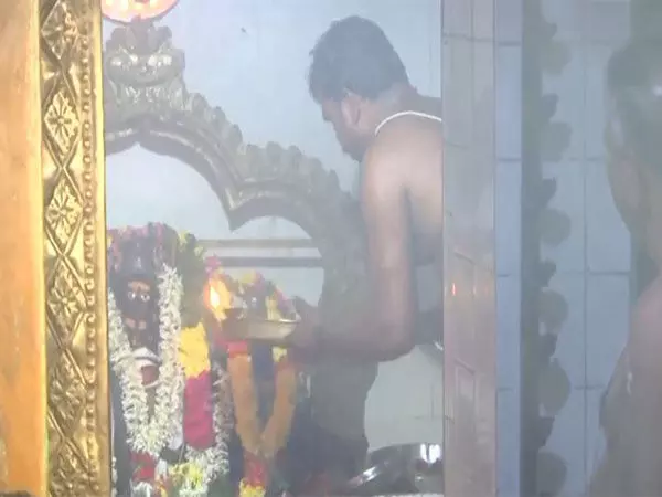 Tamil: अमेरिकी चुनावों में कमला हैरिस की जीत के लिए उनके पैतृक गांव में विशेष पूजा की गई