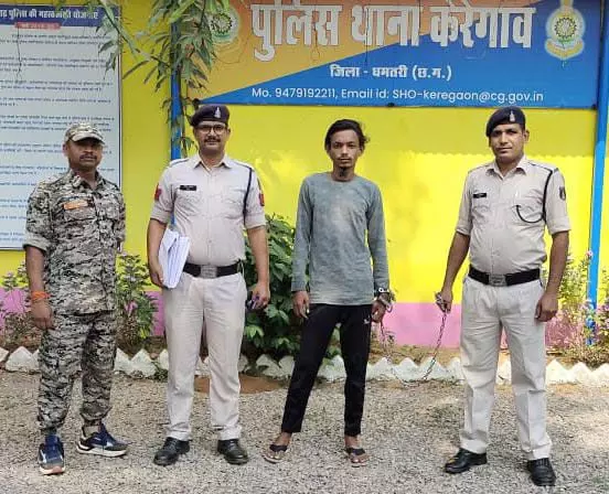 जिलाबदर बदमाश कानून को दिखा रहा था ठेंगा, पेट्रोलिंग पुलिस ने किया अरेस्ट