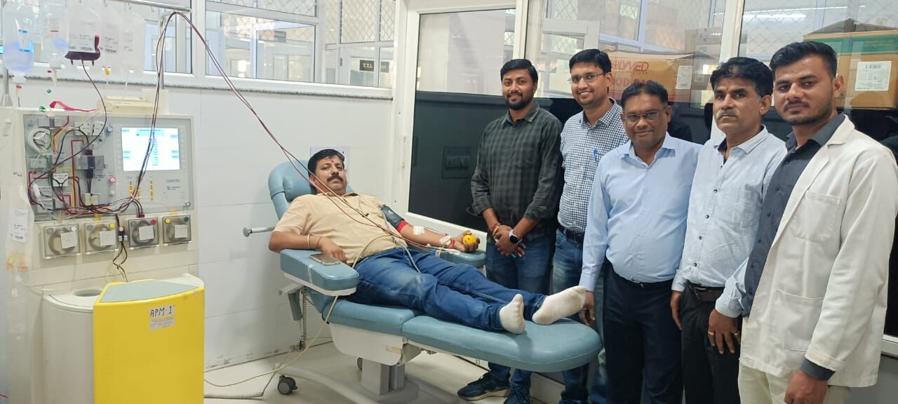 मनीष चेचानी ने किए Platelets दान