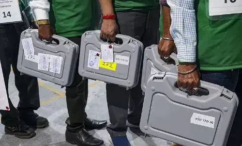 कम मतदान के डर से विधानसभा उपचुनाव स्थगित: Election officer कम मतदान के डर से विधानसभा उपचुनाव स्थगित: Election officer