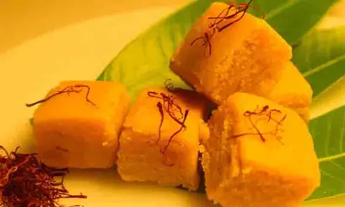 केसर बर्फी:  घर पर बनाएं ये स्वादिष्ट मिठाई
