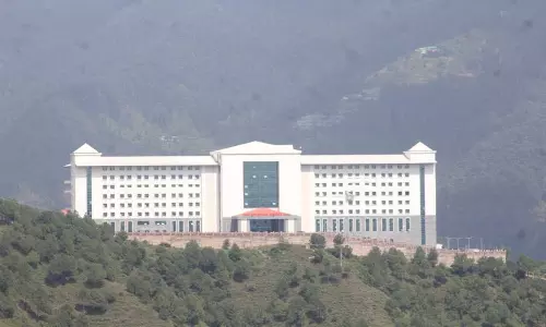 Himachal: चमियाना अस्पताल की कार्यप्रणाली पर बैठक आयोजित Himachal: चमियाना अस्पताल की कार्यप्रणाली पर बैठक आयोजित