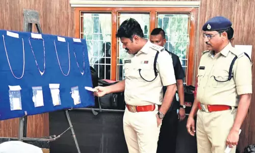 Andhra: प्रकाशम पुलिस ने पांच लोगों को गिरफ्तार किया, गांजा जब्त किया