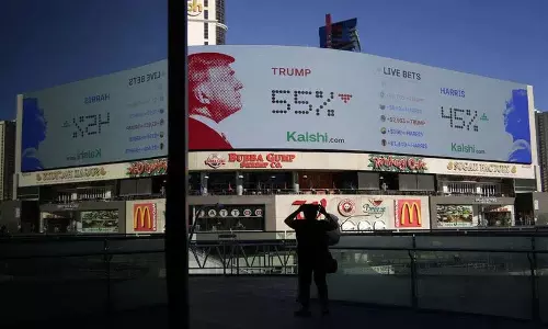US presidential election में हैरिस और ट्रंप के बीच कड़ी टक्कर US presidential election में हैरिस और ट्रंप के बीच कड़ी टक्कर