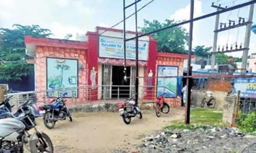 सार्वजनिक शौचालयों की उपेक्षा के कारण Berhampur की खुले में शौच से मुक्ति की स्थिति पर सवाल सार्वजनिक शौचालयों की उपेक्षा के कारण Berhampur की खुले में शौच से मुक्ति की स्थिति पर सवाल