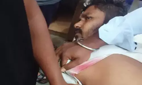 चाकूबाजी में 5 लोगों की हालत गंभीर चाकूबाजी में 5 लोगों की हालत गंभीर