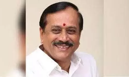 एच राजा ने विजय की आलोचना की एच राजा ने विजय की आलोचना की