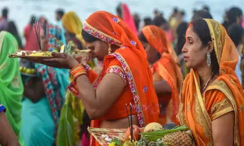 Assam : दरंग जिला प्रशासन ने छठ पूजा समारोह की तैयारियों की समीक्षा की
