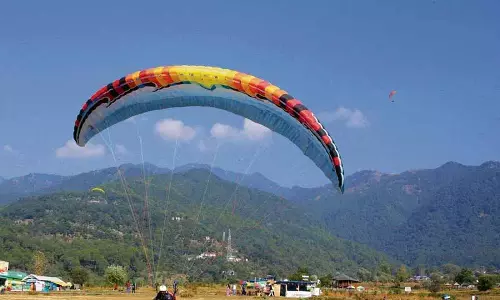 Himachal: पोलैंड पैराग्लाइडर पायलट सुरक्षित, आज बचाया जाएगा Himachal: पोलैंड पैराग्लाइडर पायलट सुरक्षित, आज बचाया जाएगा