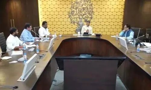 नायडू ने Andhra Pradesh के लिए सर्वश्रेष्ठ खेल नीति की योजना बनाई नायडू ने Andhra Pradesh के लिए सर्वश्रेष्ठ खेल नीति की योजना बनाई