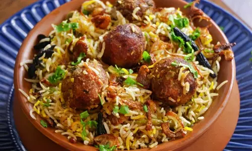 Shahi Veg बिरयानी विद कोफ्ता करी रेसिपी