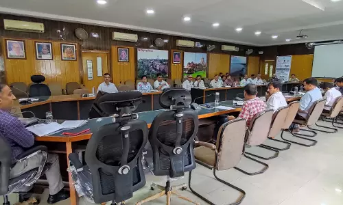 Chittorgarh: अतिरिक्त जिला कलेक्टर ने ली जिला स्तरीय अधिकारियों की बैठक Chittorgarh: अतिरिक्त जिला कलेक्टर ने ली जिला स्तरीय अधिकारियों की बैठक