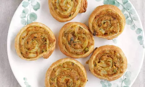 Samosa पिनव्हील्स रेसिपी