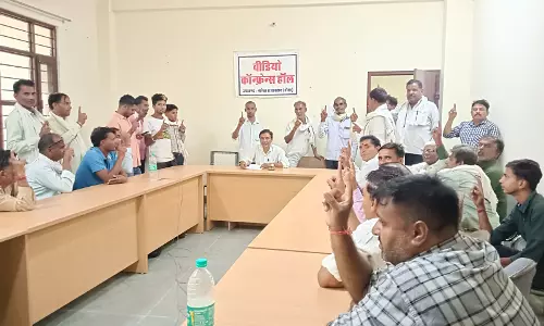 Dausa: मतदाता किसान सम्मेलन आयोजित कर किसानों को दिया मतदान जागरूकता का संदेश