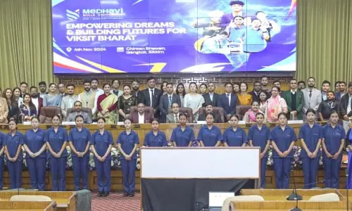 Sikkim : मेधावी स्किल्स यूनिवर्सिटी ने फार्मेसी और नर्सिंग के नए कॉलेजों का अनावरण किया Sikkim : मेधावी स्किल्स यूनिवर्सिटी ने फार्मेसी और नर्सिंग के नए कॉलेजों का अनावरण किया